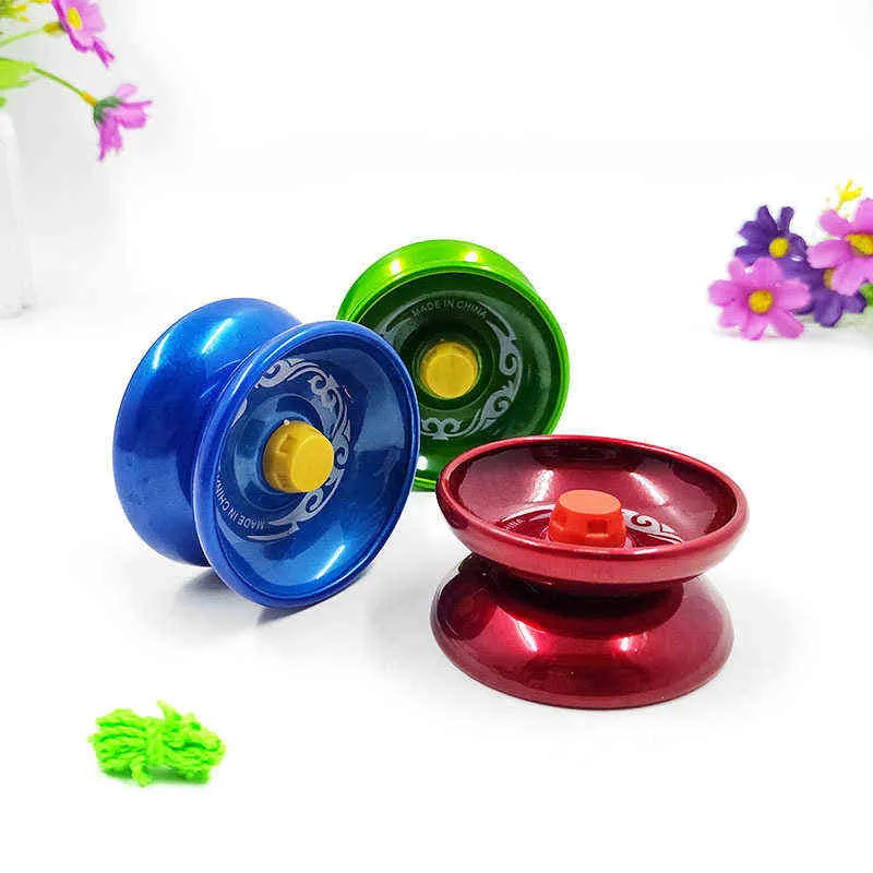 Couleur aléatoire Alliage Yoyo Ball Professionnel Haute Performance Vitesse Cool Alliage Yoyo Marche tranquille Balle Enfants Jeux Nouvelle Vente G1125