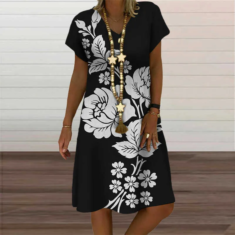 2021 Lato Nowa Odzież damska Plaid Grafiki Geometryczne Mini Dresses Casual Loose Krótki Rękaw V-Neck Beach Sundress Panie 5xl Y1006