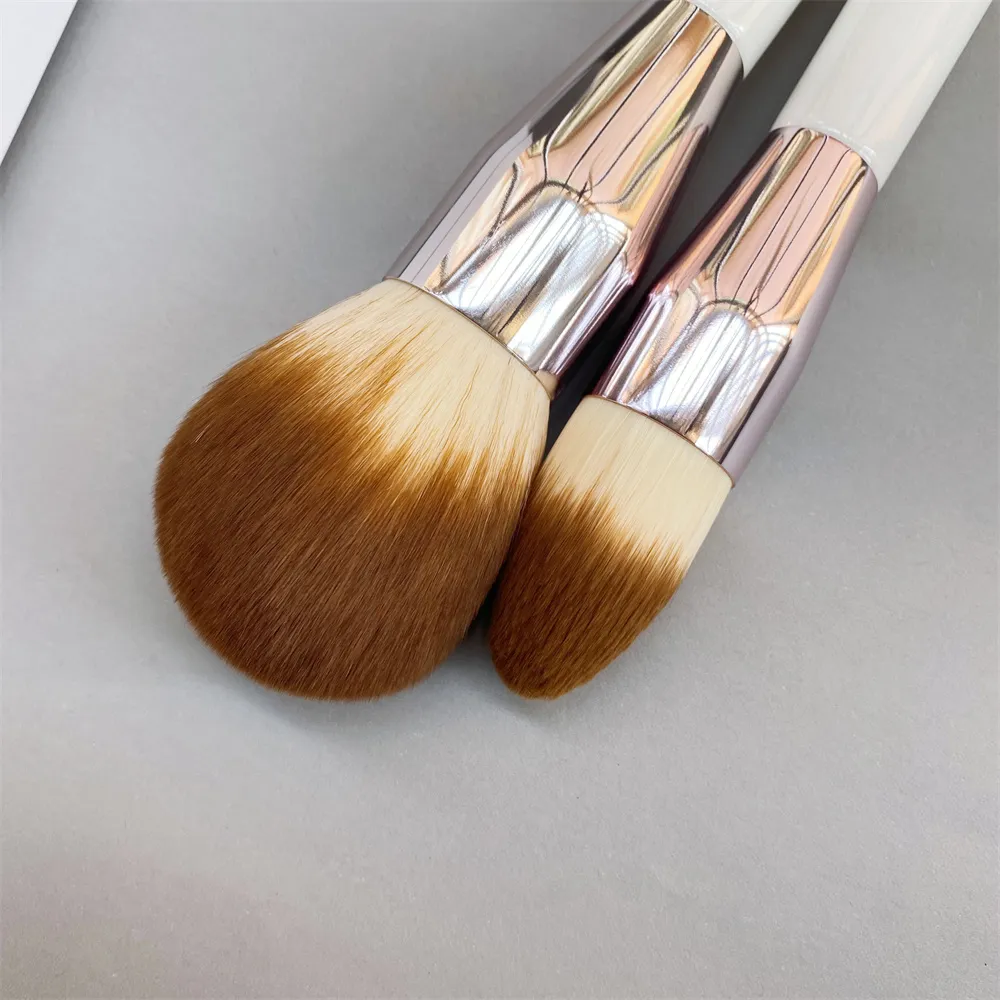 LM The Powder Foundation Makeup Brushes - Mjukt syntetiskt hår Large Powder Flawless Finish Cream Liquid Cosmetics Brushes Beauty Tools