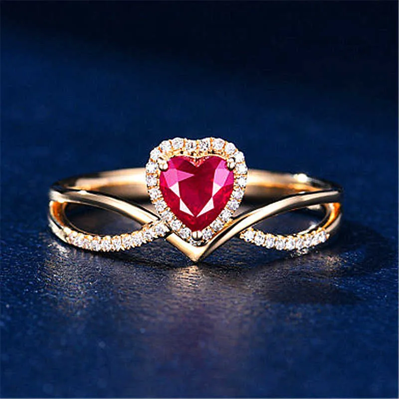 Womens Rings Crystal Jewelry New fashion red diamond hollow love opening ring 18K Gold Red Garnet Cluster For Female Band styles