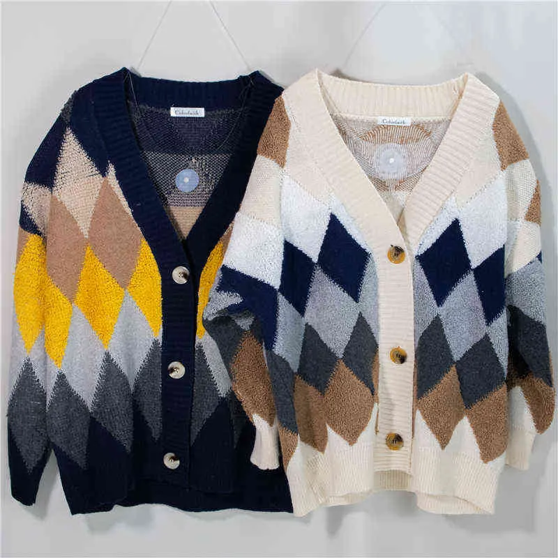 Colorfaithの女性のセーター冬の春の格子縞のVネックカーディガンボタンパフスリーブ市松模様の特大サイズセータートップスSW658 211120