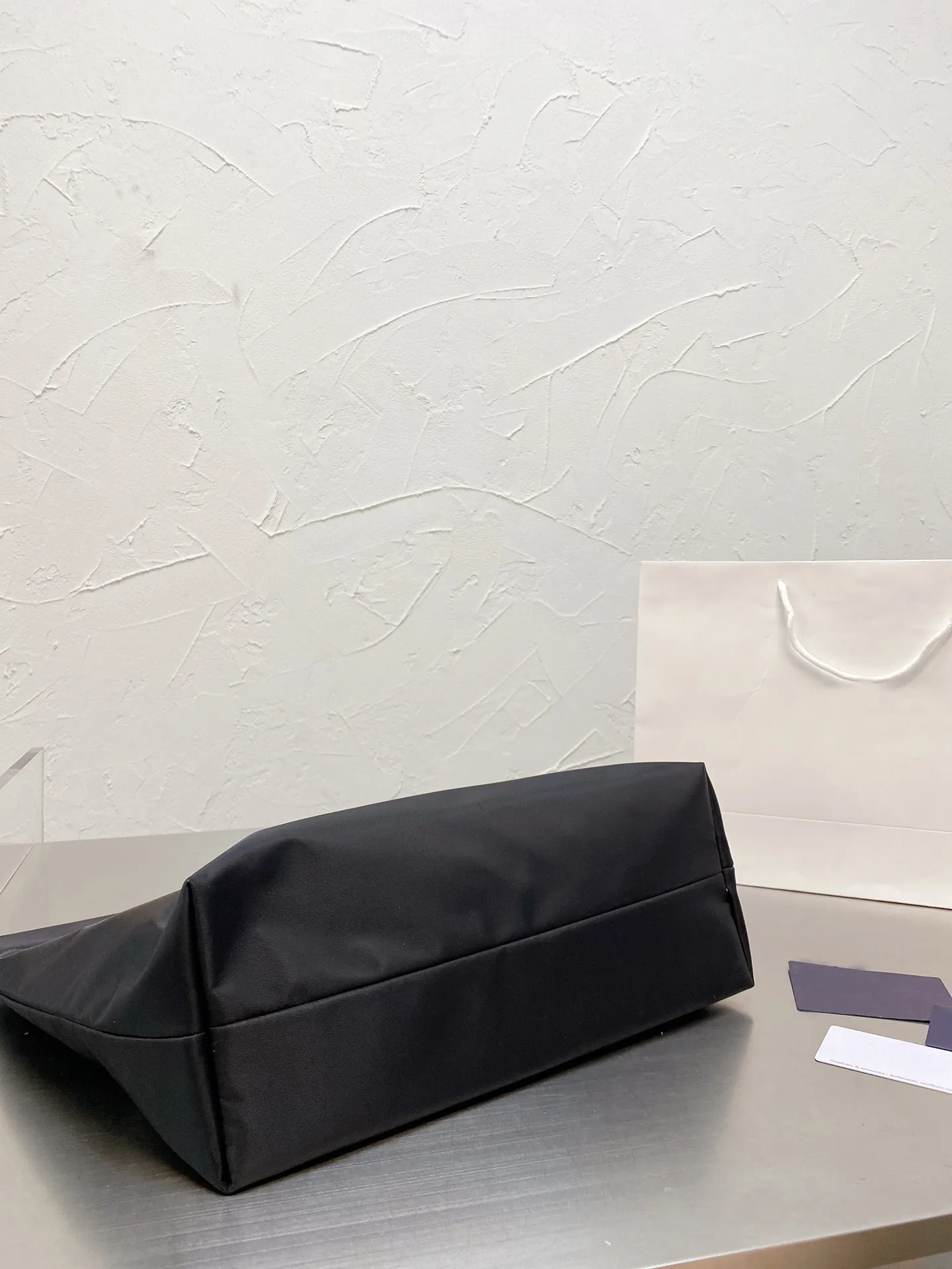 2021 Ladies Large Brand Shopping Bag Recycled Nylon Totes Bolsas de Bolsa de Bolsa Oxford Bolsas de Viagem portáteis182h