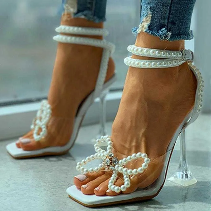 2021 Summer Women Casual Shoes Fashion Beach Wear White Sandals Beaded Bowknot Decor Square Toe Pyramid Party High Heels Y0714