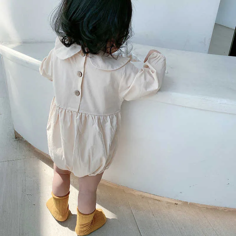 韓国生まれの夏の赤ちゃん女の子ロンパース幼児刺繍ホワイトボディスーツピーターパンカラーコットン服服210615