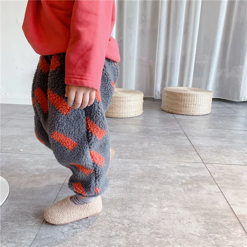 New Boy Plus Velvet Thick Winter Pantalones para niños Moda para niños Baby Girl Warm Pants 210303