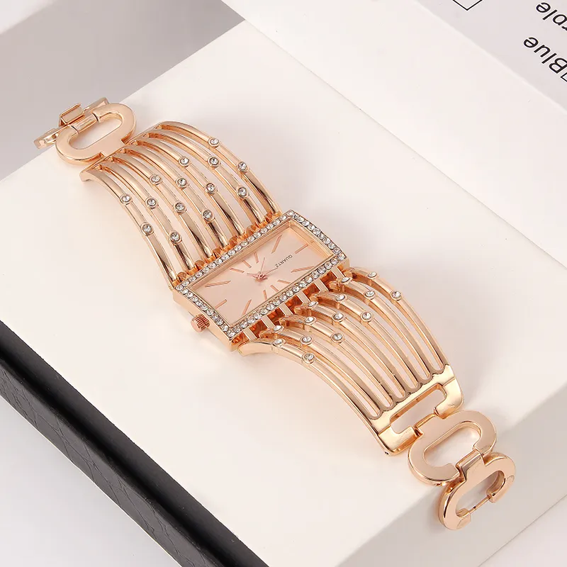 Mode Lässig Quarz Armbanduhr für Frauen Stilvolle Luxus Damen Armband Gold Gürtel Uhren Frauen Dame Geschenk Reloj Mujer 210310