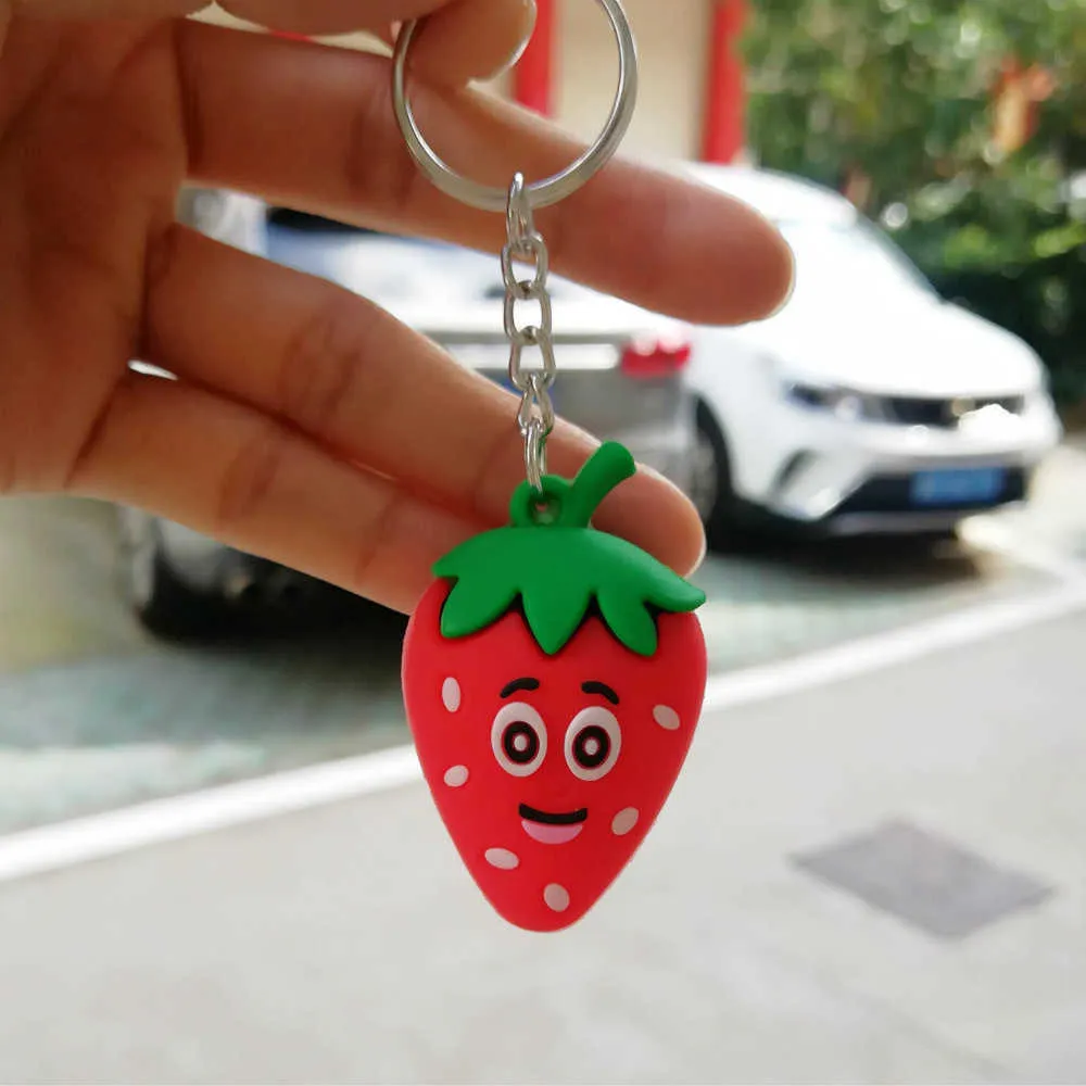 10 pièces/mignon dessin animé Fruits porte-clés Pvc carotte fraise ananas pastèque porte-clés femmes sac pendentif porte-clés G1019