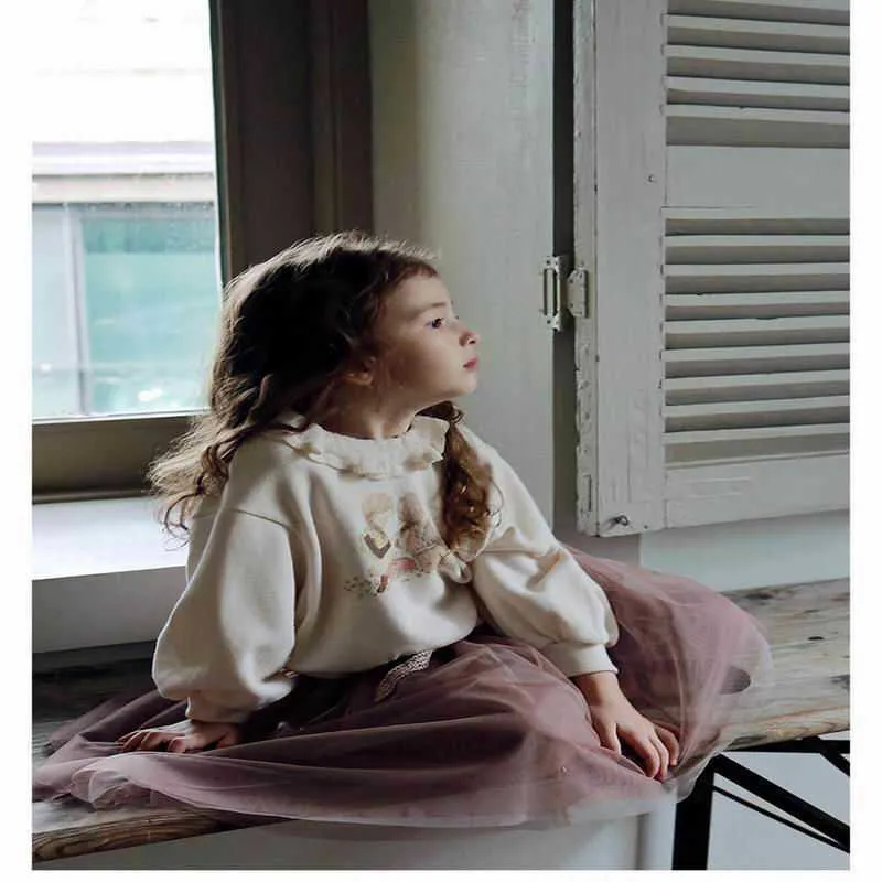 Korea Style Baby Girls Sweatshirts Lace Collar Long Sleeve Cotton Thick T-shirts Children Clothes E20568 210610