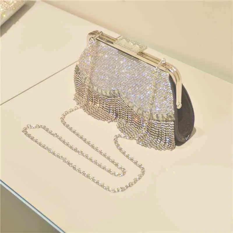 NXY Evening Bags Women Purses and Handbags Luxury Designer Clutch 2022 New Rhinestone Banquet Gold Party Purse Chain Shoulder 220210