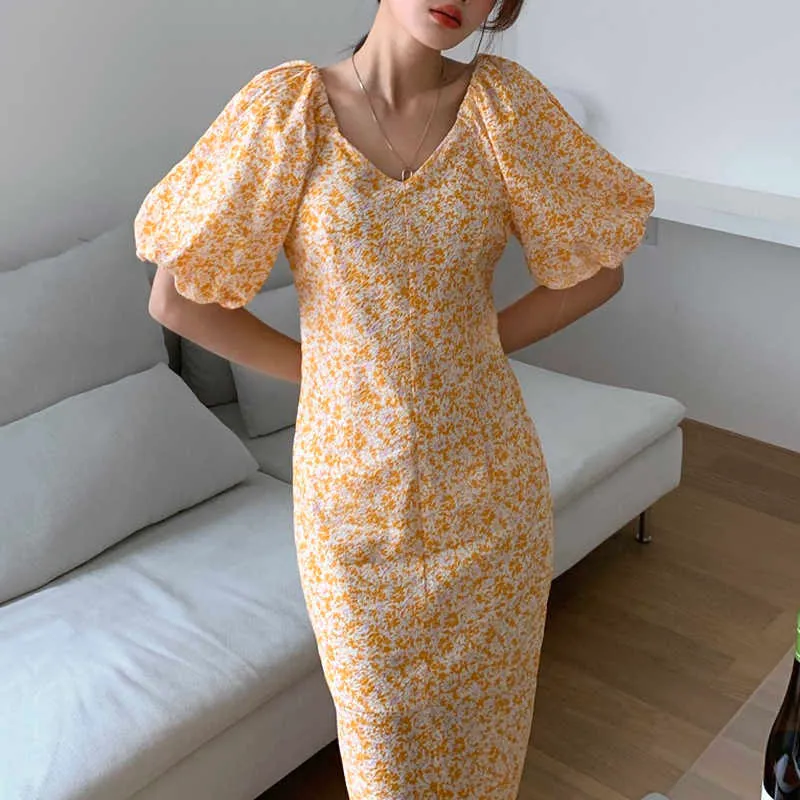 Korejpaa Kadınlar Elbise Yaz Kore Chic Zarif Mizaç Kapalı Omuz V Yaka Çiçek Baskı Slim-Fit Puf görmek Vestidos 210526