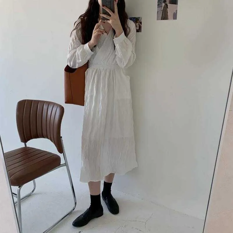 Women French Retro Pleated Dress V-Neck Solid Long Lazy Style Gentle Elegant Chic Female Fashion Clothe 210525