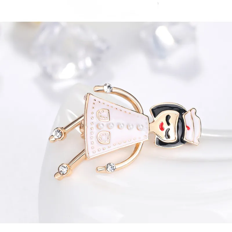 Nurse Pin Gift Nurses Cute Pink Enamel Brooch Pearl Badge Women Medical Jewelry for Nursing Students