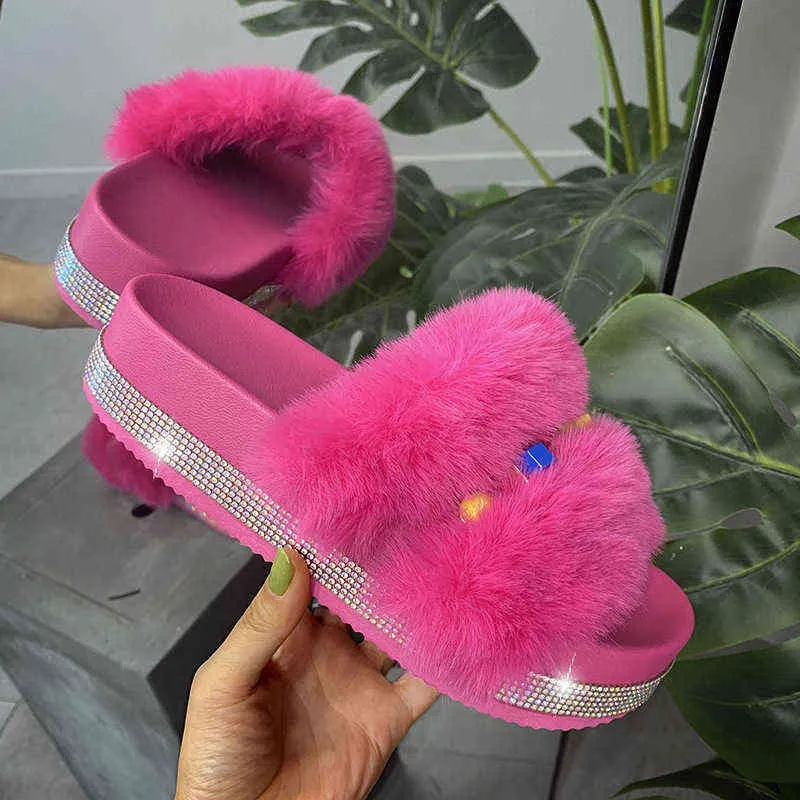 Färgglada Rhinestone Furry Faux Fur Slides Plattform Sandaler Kvinnor Vit Gullig Plush Embellished Diamante Glitter Modish Tofflor H1122