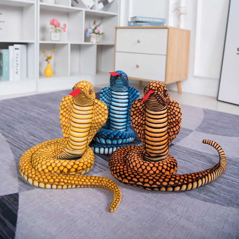 Simulazione adorabile Serpente giocattoli di peluche Serpente gigante Cobra animali pitone Bambole di pezza morbide Regali di compleanno Giocattoli bambini Decorazioni la casa H0824