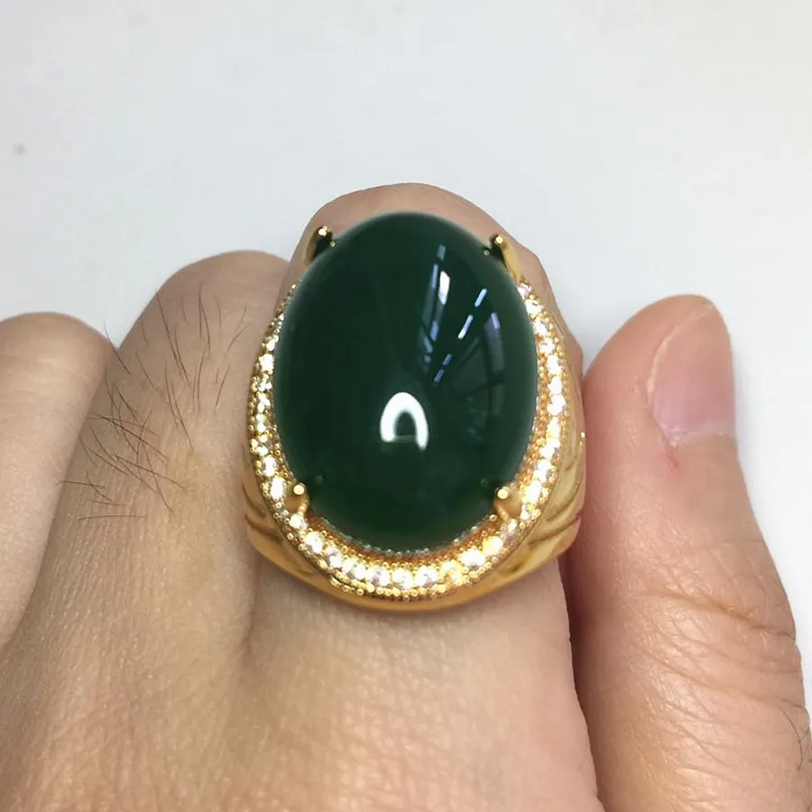 Vintage luxe grote ovale groene jade smaragd edelstenen diamanten ringen voor mannen gouden kleur sieraden bague bijoux mode accessoires2089502