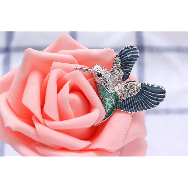 Fashion Flying Bird Brooch Pins Women Animal Hummingbird Broche Personalized Accessories Hip Hop Jewelry Gift