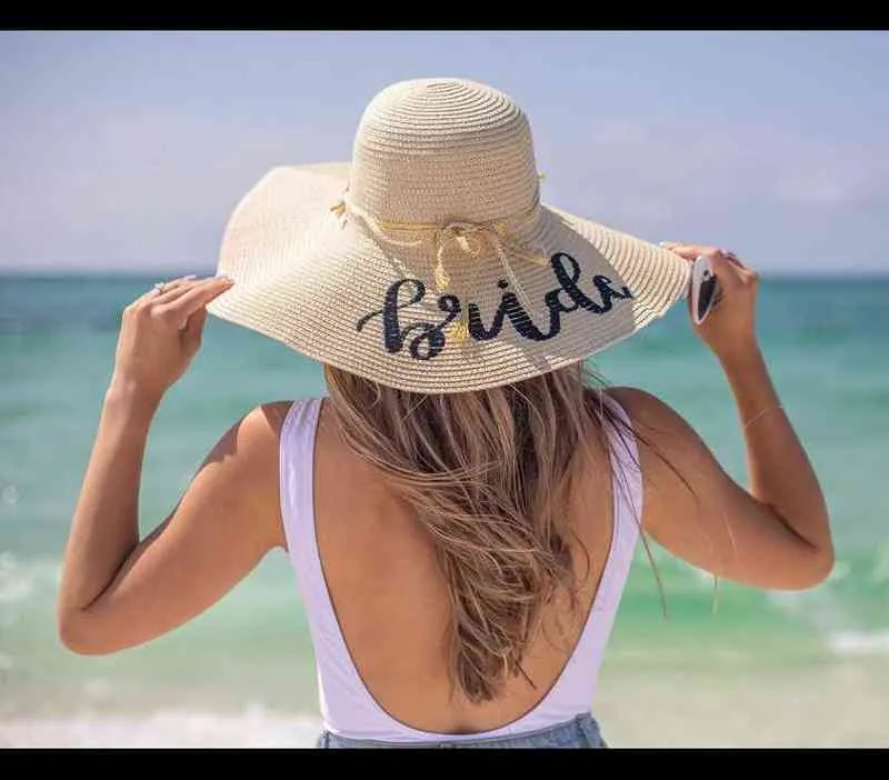 Womens Paper Floppy Geborduurd Brede Broffen Verstelbare Strand Bruiloft Sun Hat met Lint Band met Wind Lanyard G220301