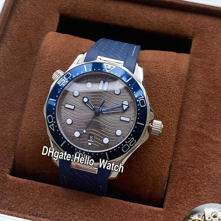 Relojes de diseño Diver 300M Reloj automático para hombre con textura negra Dial 210 22 42 20 01 001 Tono Caja de oro de 18 quilates Correa de caucho Sport disc2548