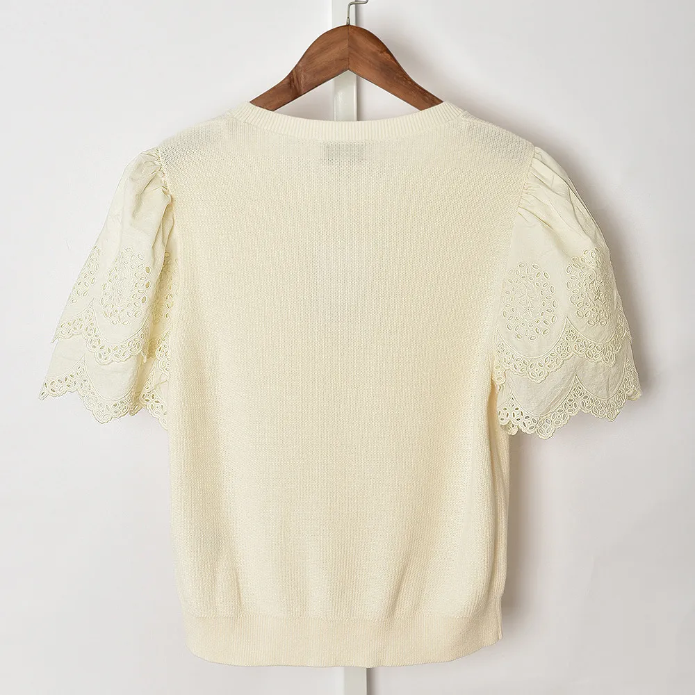 2021 Autumn Fall Short Sleeve Round Neck Cream Solid Color Knitted Lace Panelled Pullover Style Knitted Tees Women Fashion Knits Tops G1211052