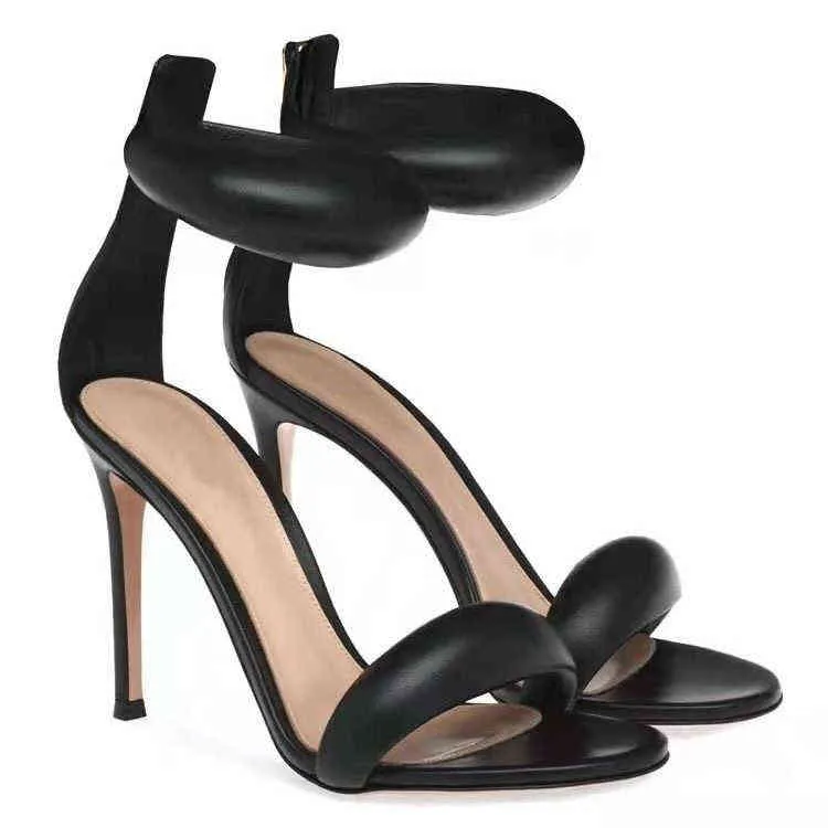 Sandels Yeni Kadın S Sandalet Altın Geri Fermuar Yuvarlak Ayak Siyah Yüksek Topuklu Yaz Ayakkabı Moda Stilettos Zapatos Mujer 220303