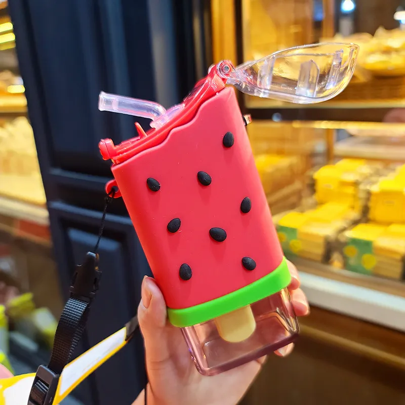 Neue Sommer süße Donut Eis Wasserflasche mit Strohhalm kreative quadratische Wassermelone Tasse tragbare auslaufsichere Tritan-Flasche BPA 214l