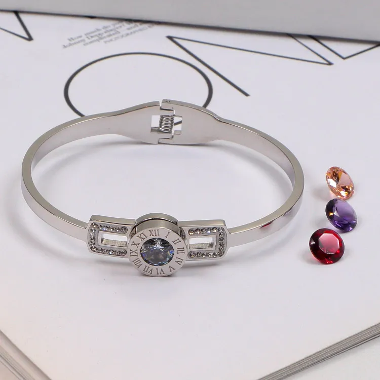 Fashion Design i braccialetti da donna numeri romani tridimensionale colorato CZ pietra cambiamento diamante scavato acciaio al titanio Bra326E