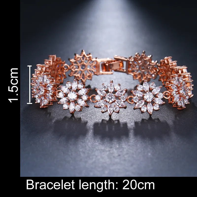 New Flower Chain Bracelet Micro Paved Shining Tiny CZ Cubic Zirconia Crystal Charming Link Bangle for Women Wedding Party Hip Hop Jewelry Gifts for Women Ladies