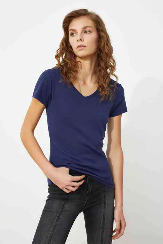 Trendyol 100 coton côtelé col en V Slimfit tricoté T-Shirt TWOSS20TS0130 G220228