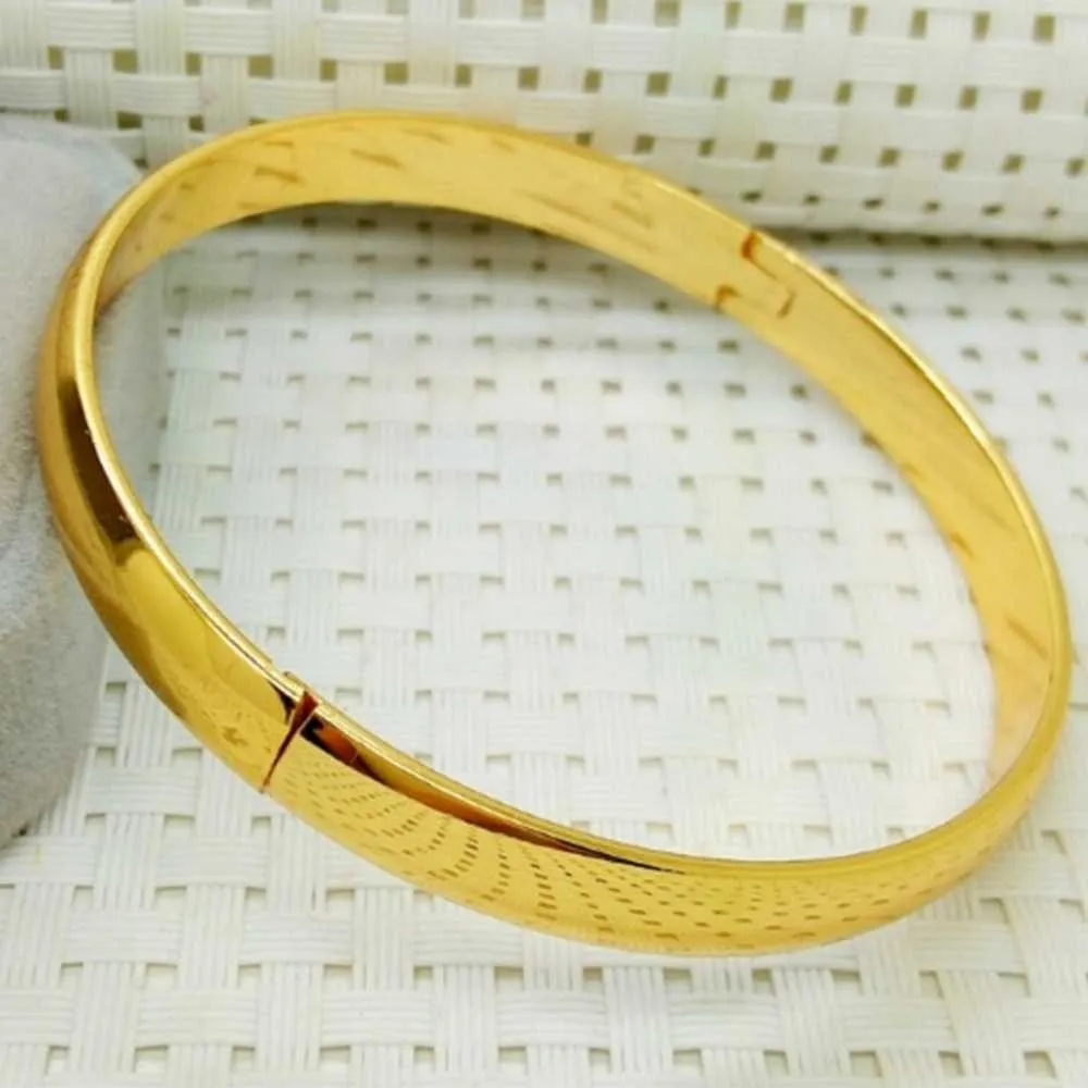 Simples Estilo Sólido Sólido Bangle Pulseira Amarelo Ouro Cheio Womens Bangle Openable Jóias Clássico DIA DIA 6CM Q0717