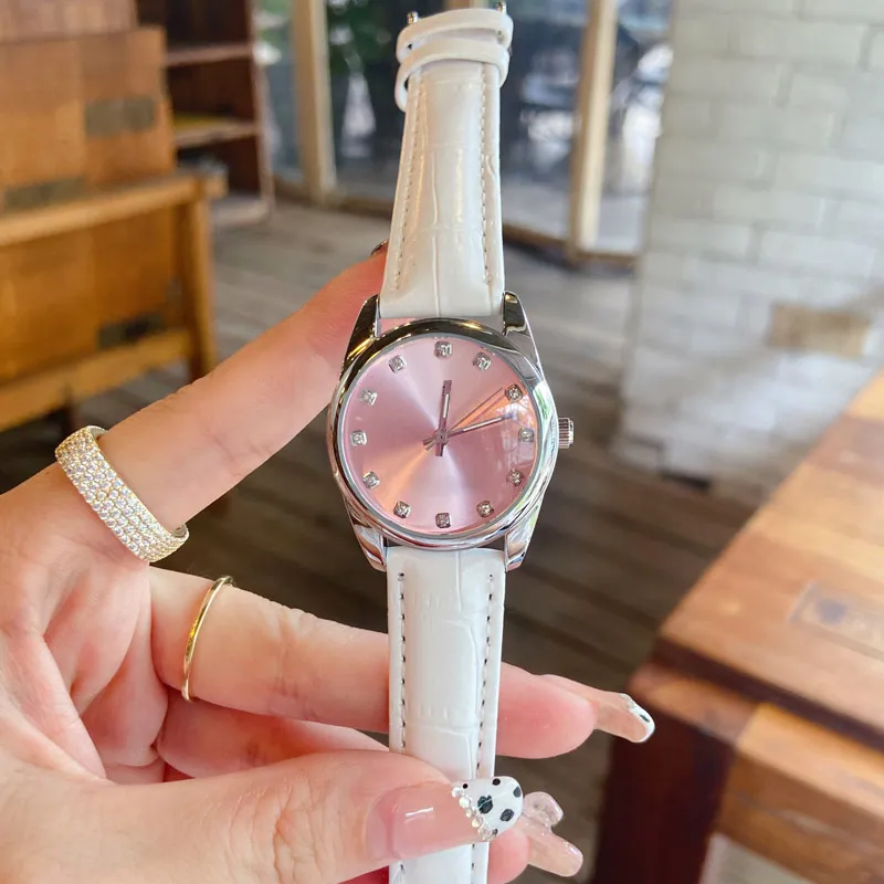 Luksusowy zegarek Zielony biały czarny różowy diament zegarki dla kobiet ze skóry pasek