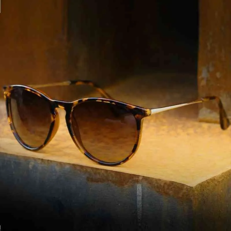 Klassiska polariserade solglasögon Män varumärkesdesigner Klassiska kvinnor Retro Tortoise Brown Glasögon UV400279A