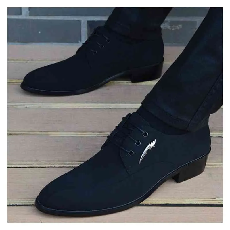 Elbise Ayakkabı Yeni İtalyan Erkek Ayakkabı Moda Siyah erkek Deri Moccasin Sivri Burun Klasik Erkekler Düğün Sapatos Masculino 220223
