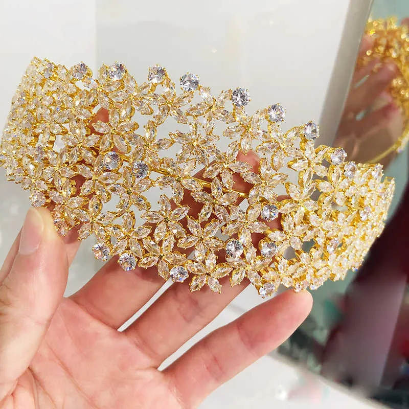 Nuevo Lujo Barroco Diamante de imitación Corona nupcial Tiaras Zircon Flores Tiaras Novia Diademas Accesorios de joyería para el cabello de boda Regalo X0625