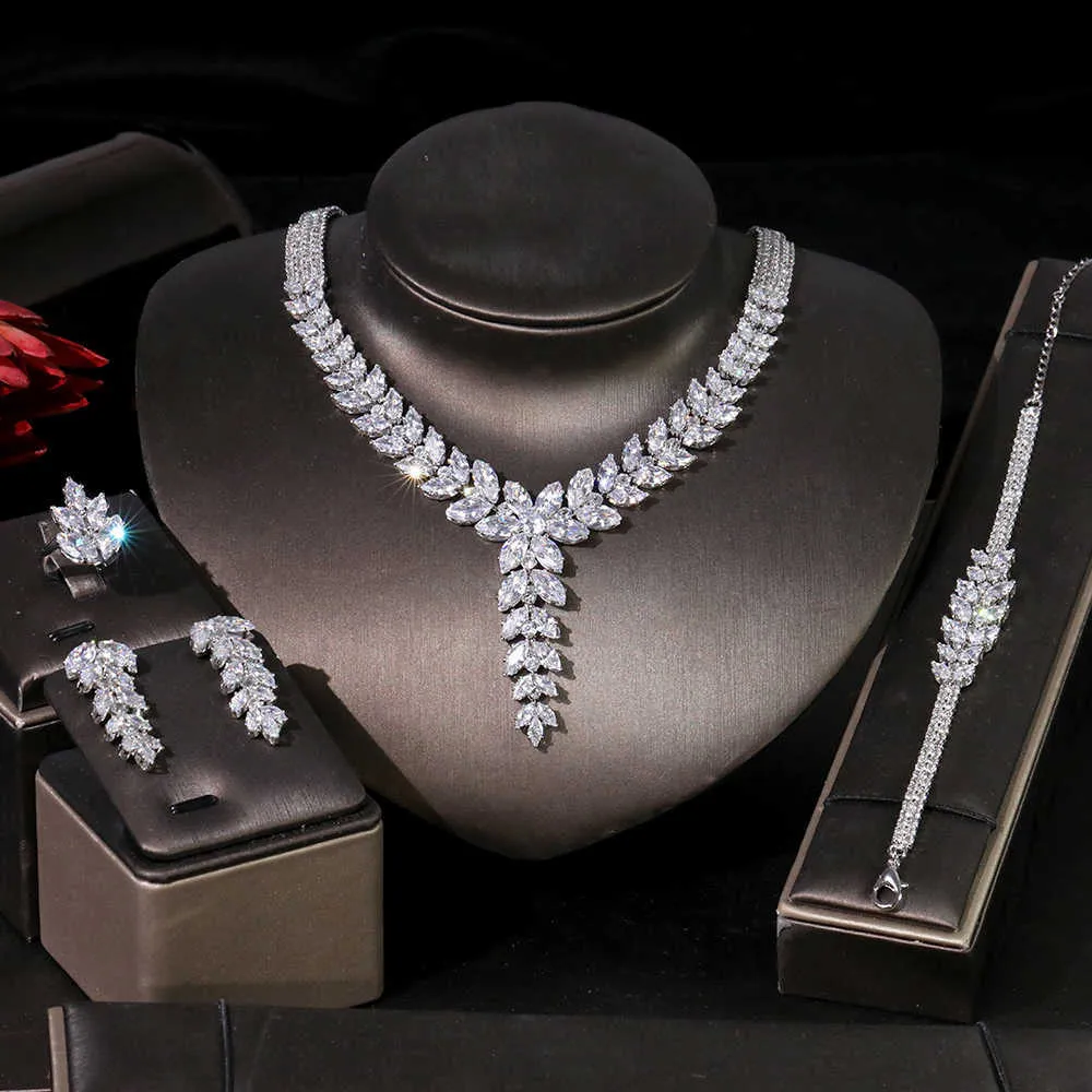 ASNORA Dubai Gioielli da sposa Matrimonio Confezione da 4 collane con zirconi cubici, bracciali, orecchini e anelli, accessori a corona completa T0854 H1022