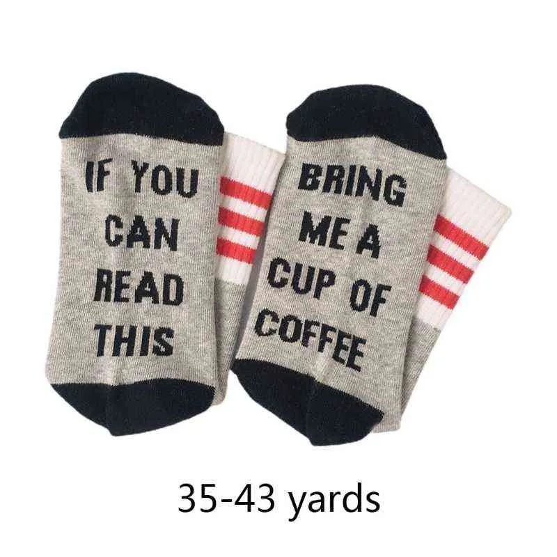 Män Kvinnor Novelty Funny Sayings Crew Strumpor Om du kan läsa detta Ta mig Kaffe Kall Öl Vinbokstäver Striped Hosiery Hot G1224