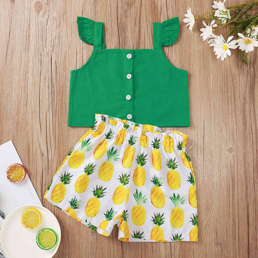 Sommar Barnkläder Set Green Flying Sleeve Single-breasted Top + Ananas Print Shorts Girls 210515