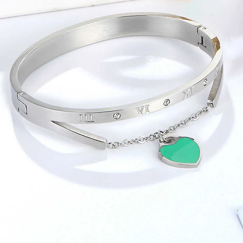 Oval Roman Numeral Bangle Hang Blue and Pink Heart Stainless Steel Woman Bracelet Luxury Brand Bangle Jewelry Q0719