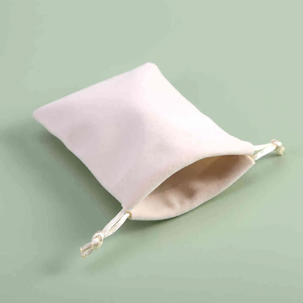 Emballage de bijoux personnalisé avec cordon de serrage, petite pochette Chic en velours Beige pour fête de mariage, sacs cadeaux de noël