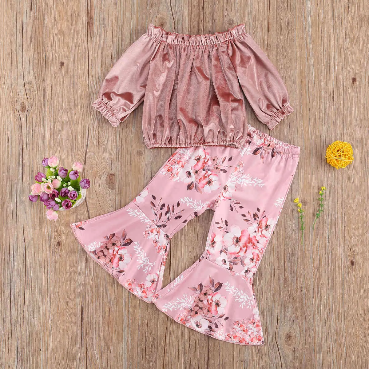 6M-5Y velours enfant en bas âge enfant bébé fille vêtements ensemble volants à manches longues haut Floral Flare pantalon automne printemps enfants 210515