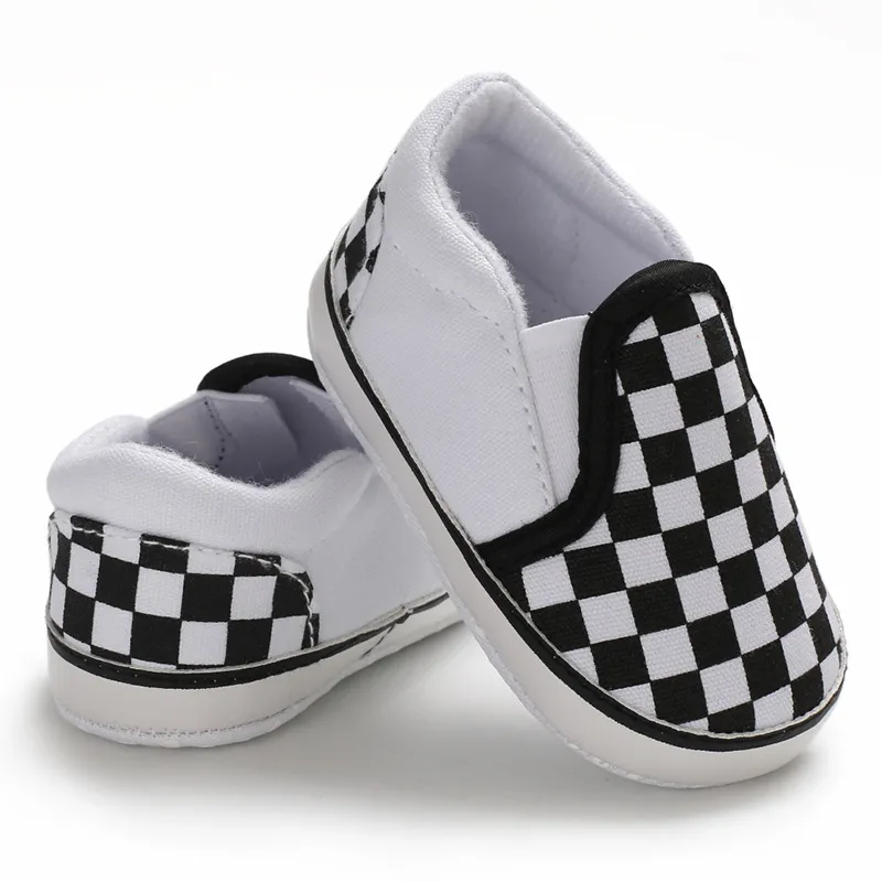 Recém-nascidos meninos meninas primeiros caminhantes sapatos de bebê xadrez infantil clássico sapatos casuais sem cadarço pré-caminhante 0-18m