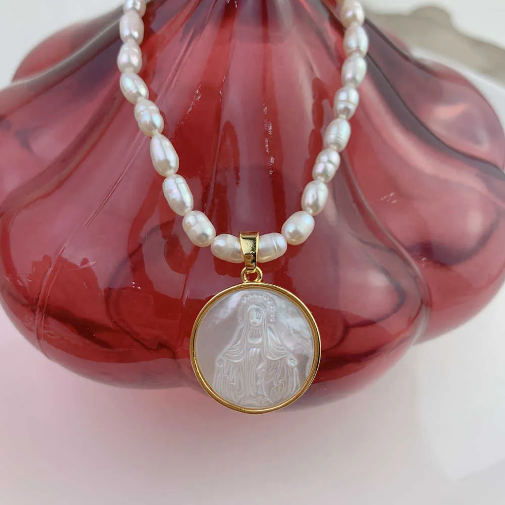 Ожерелья-чокеры из пресноводного жемчуга и бисера для женщин, натуральная швабра в виде ракушки, религиозная медаль Святой Девы Марии Гваделупской, кулон 2109293052