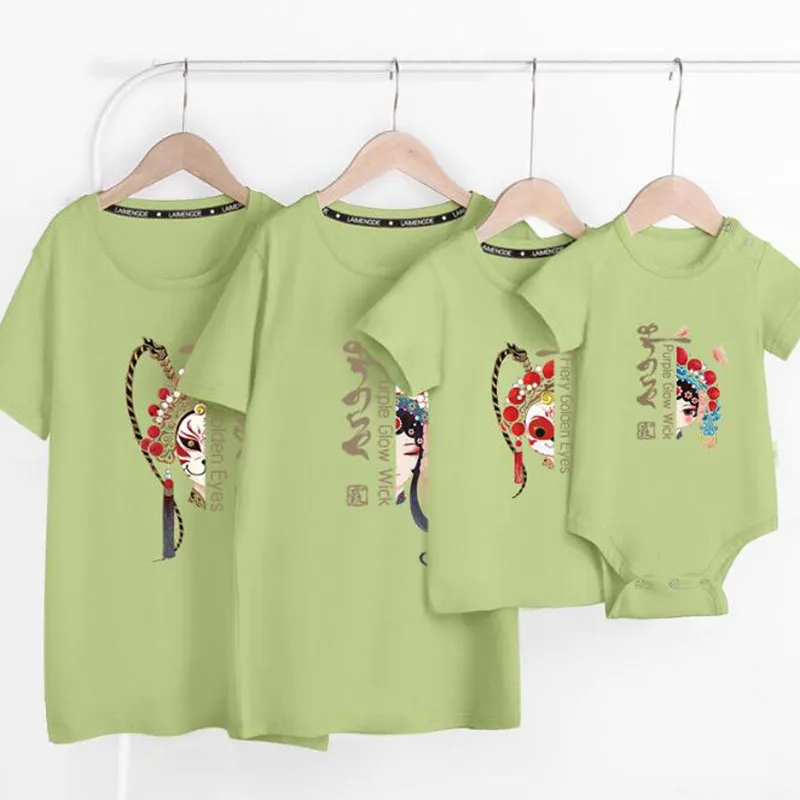 Chinese stijl zomer familie look matching outfits t-shirt kleding moeder vader zoon dochter kinderen baby printen 210521