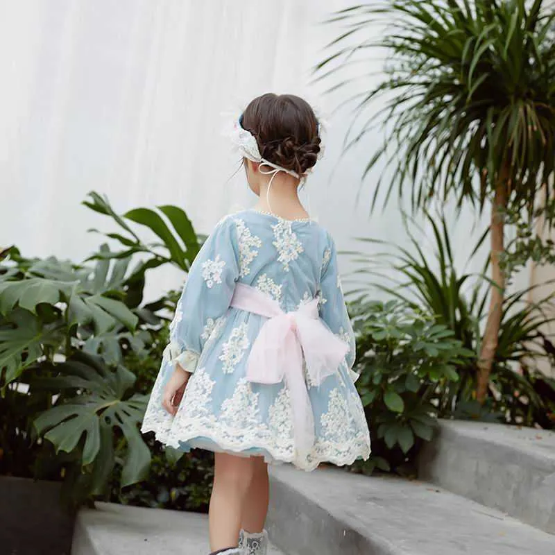 Abiti bambini in stile spagnolo ragazze azzurro ricamo manica lunga principessa Lolita vestiti bambini E5309 210610