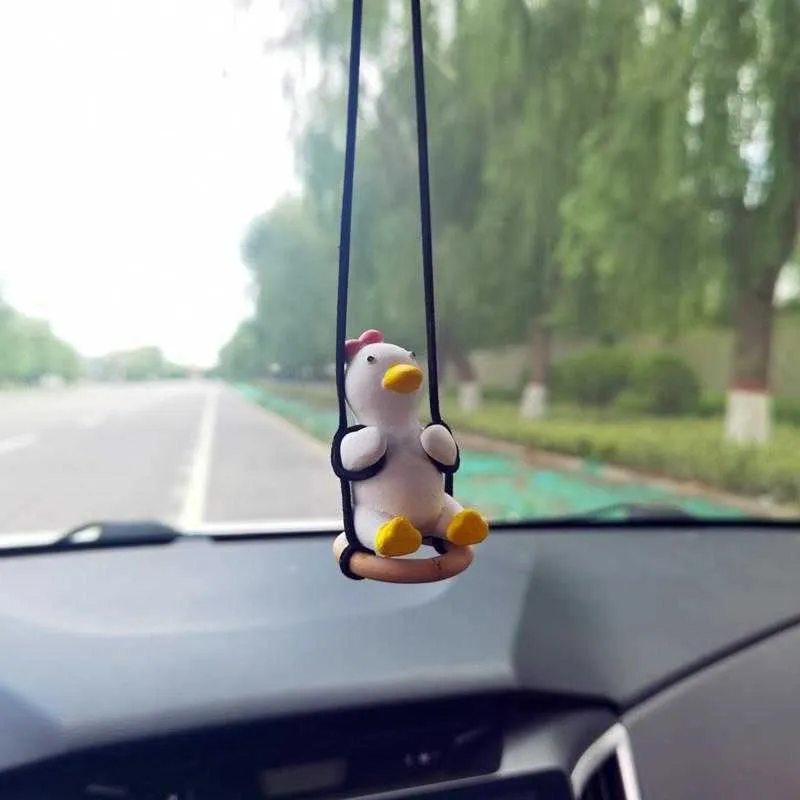 Pendentif de voiture mignon Anime petit canard balançoire Auto rétroviseur suspendu ornements accessoires pour filles cadeaux sac porte-clés G1019