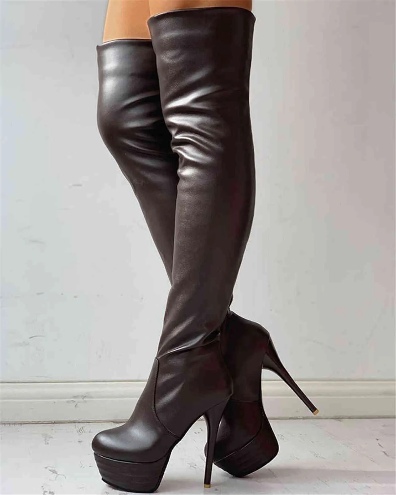 Sexy petite grande taille 31-46 hiver ajouter plate-forme de fourrure extrême haute fétiche talons fins chaussures de fête femmes sur les bottes au genou femme Y1105