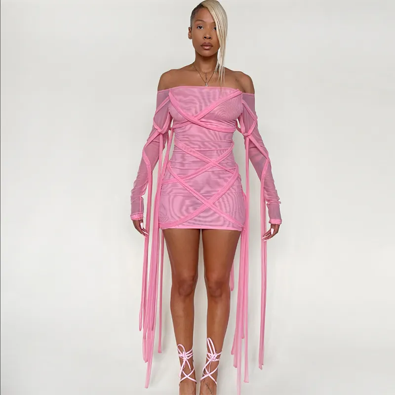 Ästhetische Bandage Mesh Bodycon Rosa Minikleid für Frauen Sommer Kleidung Sexy Off Schulter Durchsichtig Club Outfits 210517