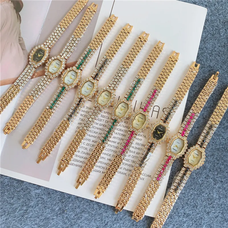 أزياء العلامة التجارية Watch Women Girl Colorful Style Steel Band Quartz Wrist Watches Cha46225M