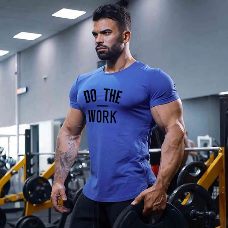 Hommes T-shirt Gym Fitness vêtements Bodybuilding hauts Vêtements D'entraînement Coton Muscle gars gym T-shirts plus la taille 210322