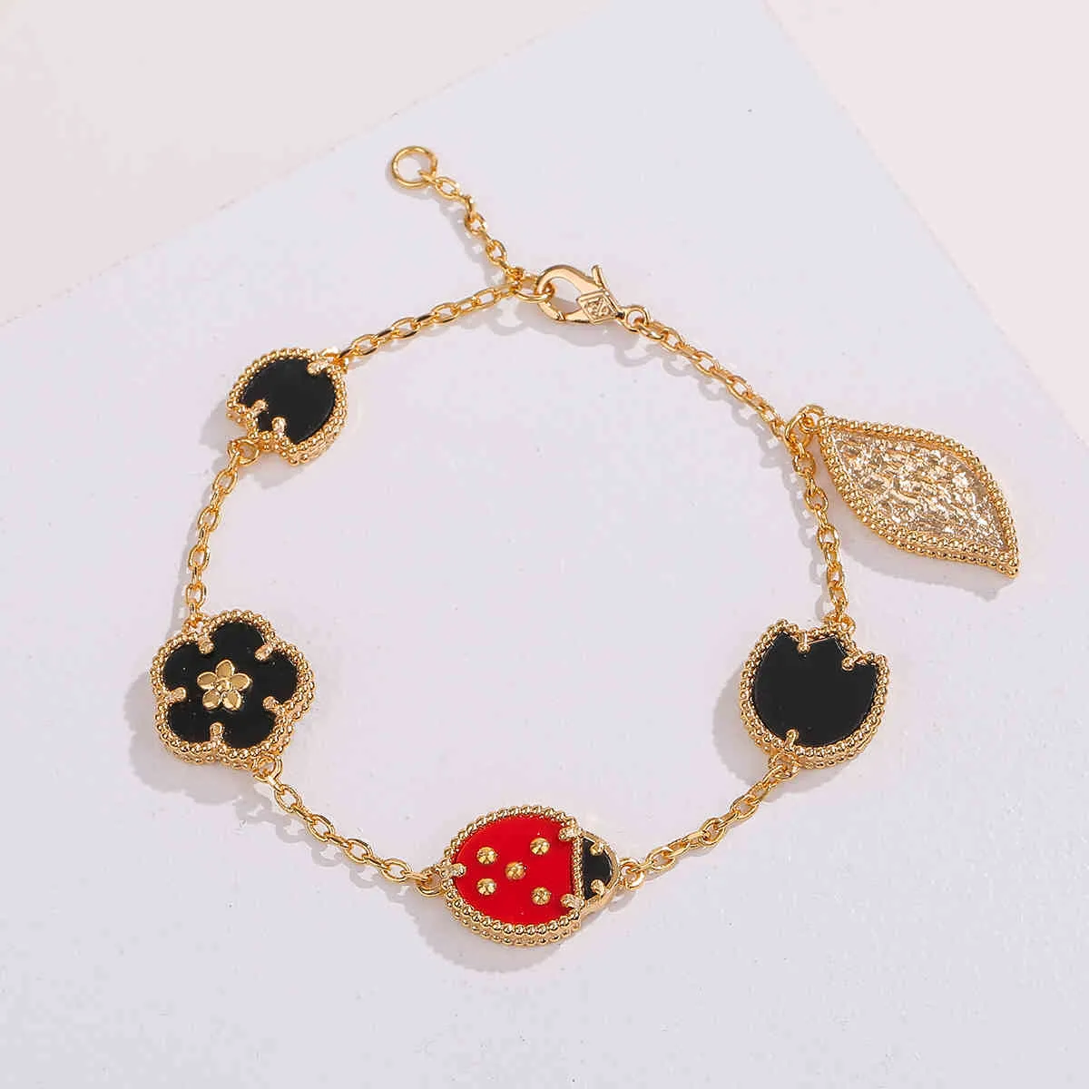 Bracelet intelligent de luxe pour femmes, coquillage porte-bonheur, fleur de printemps, coccinelle, Design de faune, bijoux de mariage, 2021