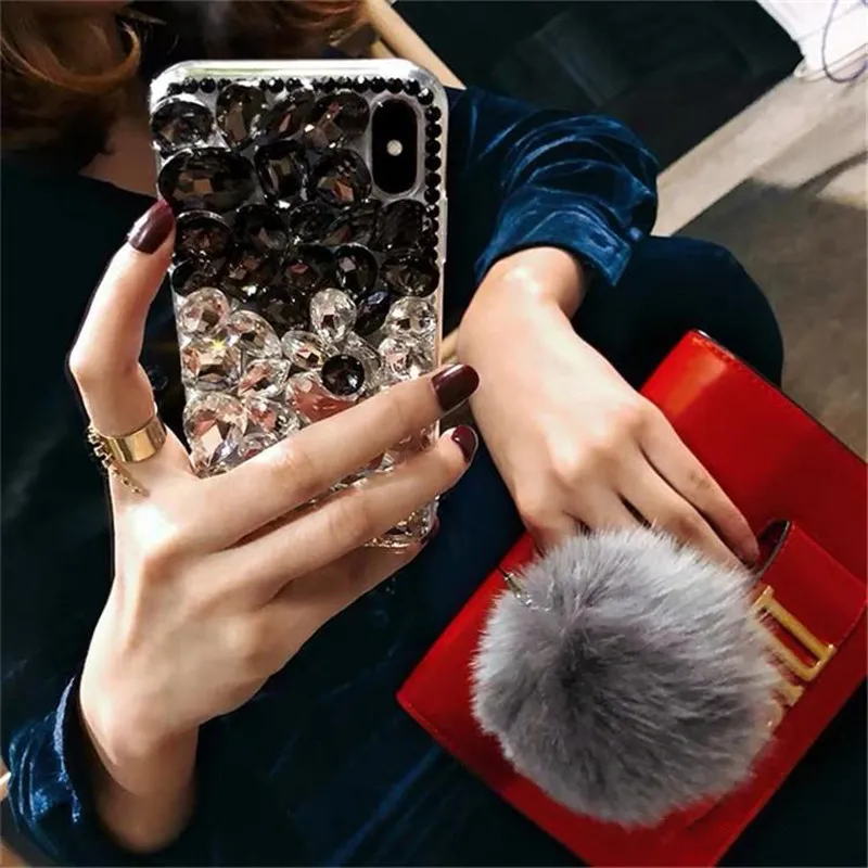 Bling Crystal Diamond Fox Fur Ball Pendentif Housse pour Iphone 1112 Pro Max XS Max XR X 8 7 6S Plus Samsung Galaxy Note 910 S89549401